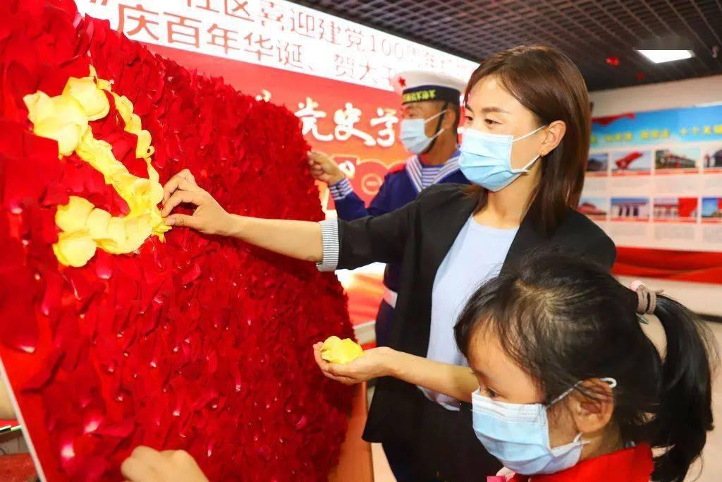 沈腾、关晓彤藏浴帽!作家刘信达怒斥,你可以矜持一点吗?现场发生了啥?-全球首屈一指的机智问答平台